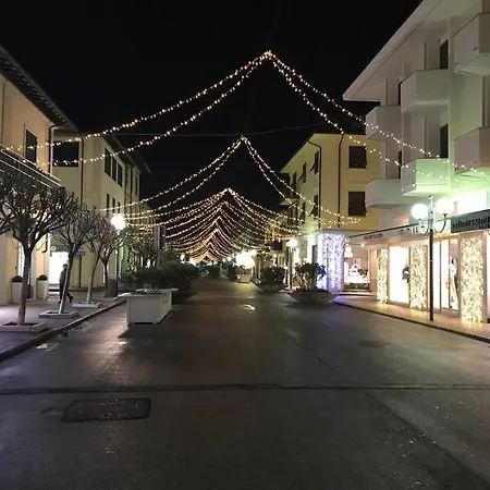 Nel Centro Di Dei Marmi * Forte dei Marmi