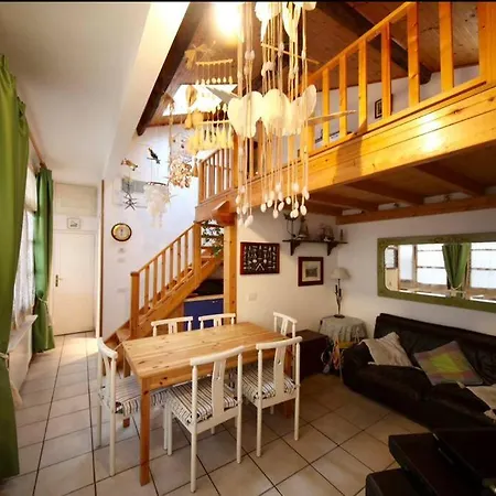 Apartment Nel Centro Di Dei Marmi